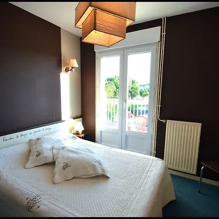 Au Bec Sale Otel